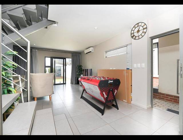 2 BEDROOM PROPERTY TO RENT IN RIVONIA